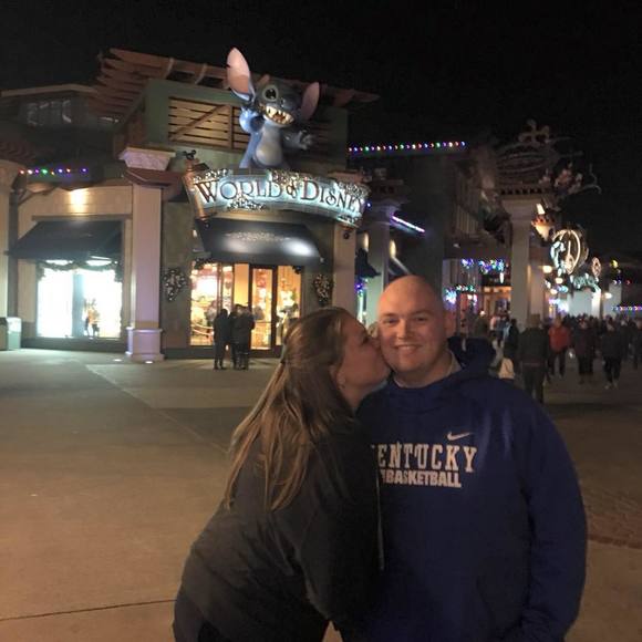 Meet your Posher, Katie - Picture 1 of 1